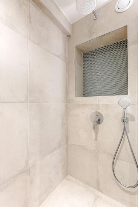 Mykeypers - Chic & Elegant Flat 2Br/6P- Republique Appartement Parijs Buitenkant foto